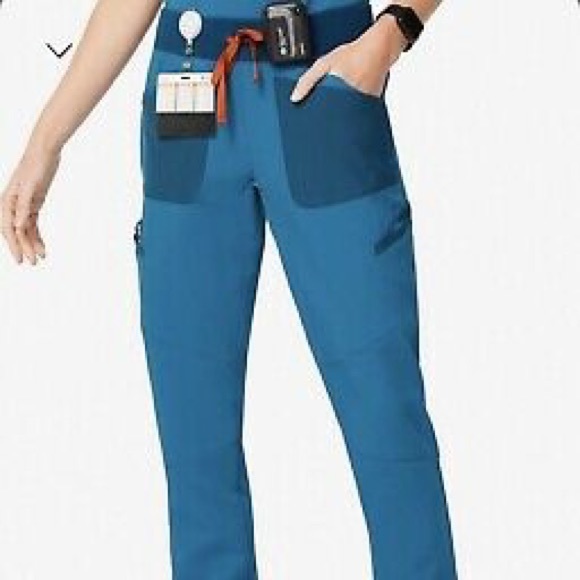 Wear figs new medium Albs blue jogger pant